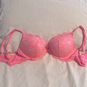 Victoria’s Secret very sexy push-up bra 36B